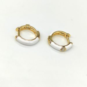 Orecchini cerchio smaltato bianco argento dorato